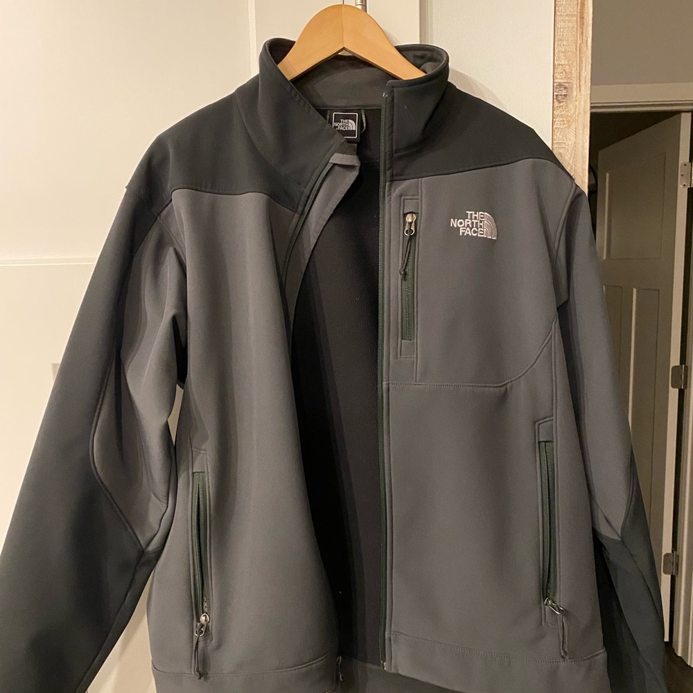 Men’s North face Jacket - Medium